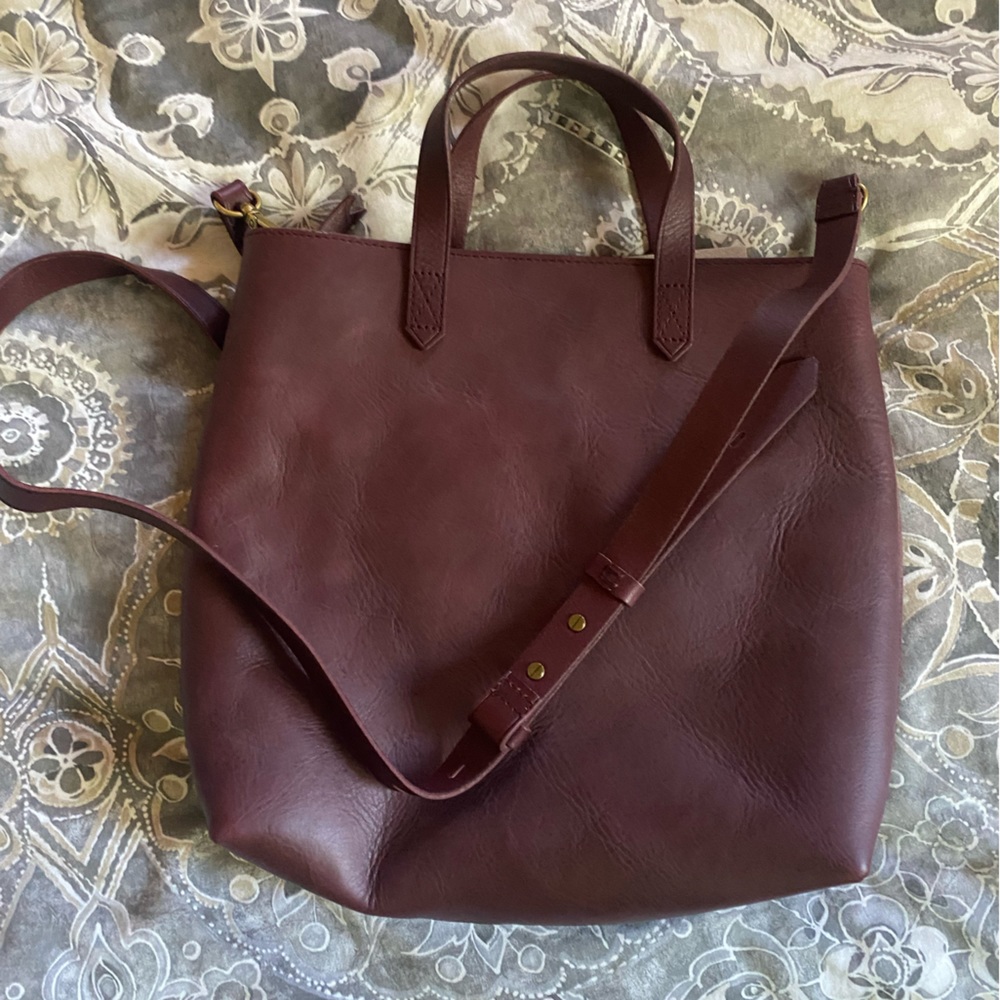 Madewell- Brand new with tags leather purse